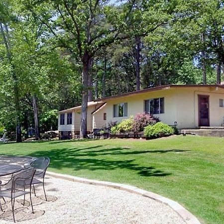 #02 - Unique Lakeside Studio Cottage- Pet Friendly Хот Спрингс Екстериор снимка
