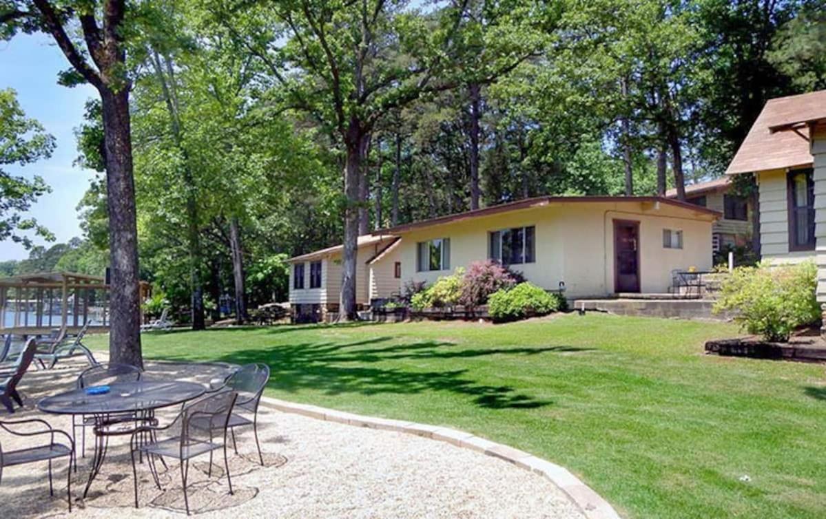 #02 - Unique Lakeside Studio Cottage- Pet Friendly Хот Спрингс Екстериор снимка